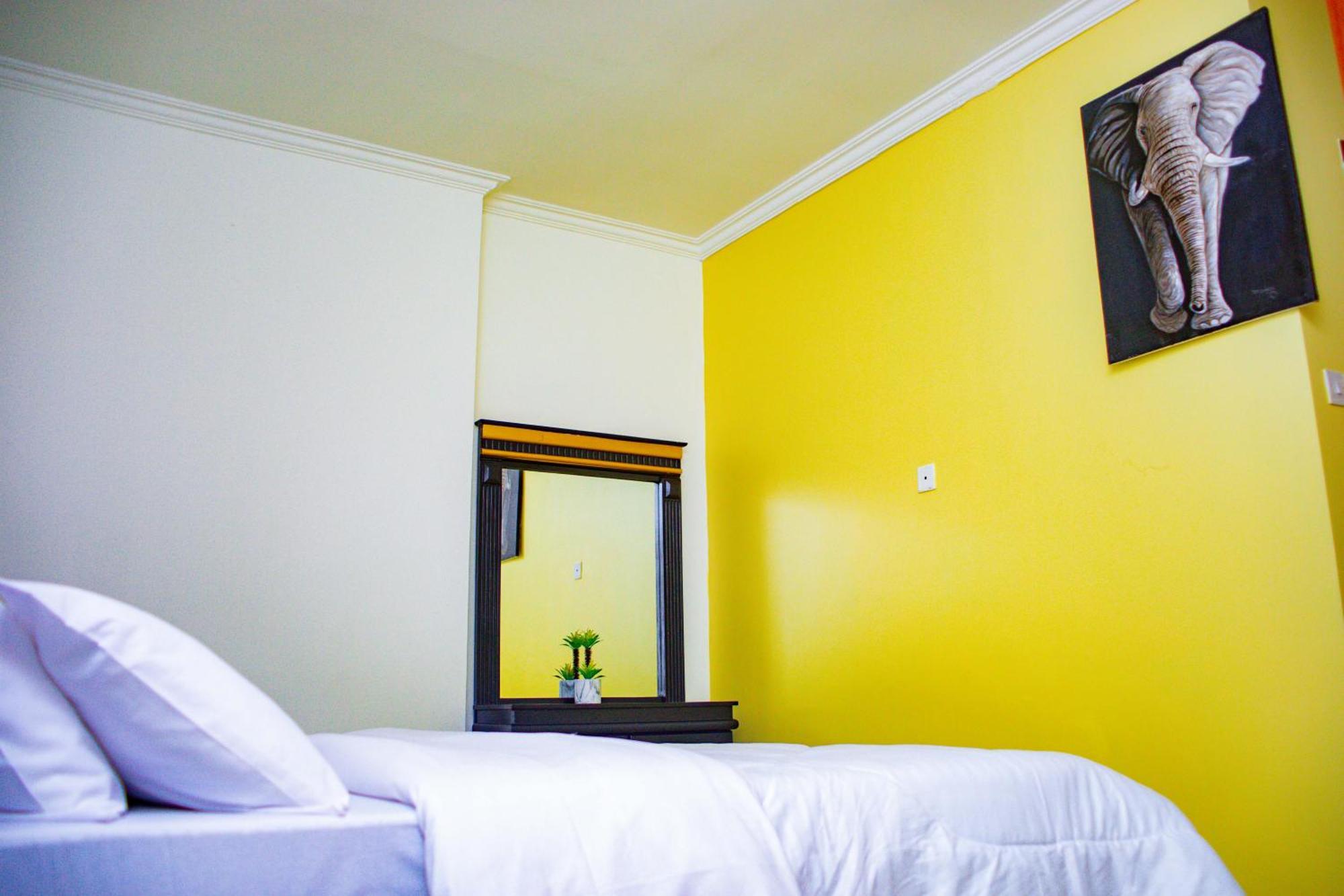 Divine Royal Residences Arusha Bagian luar foto