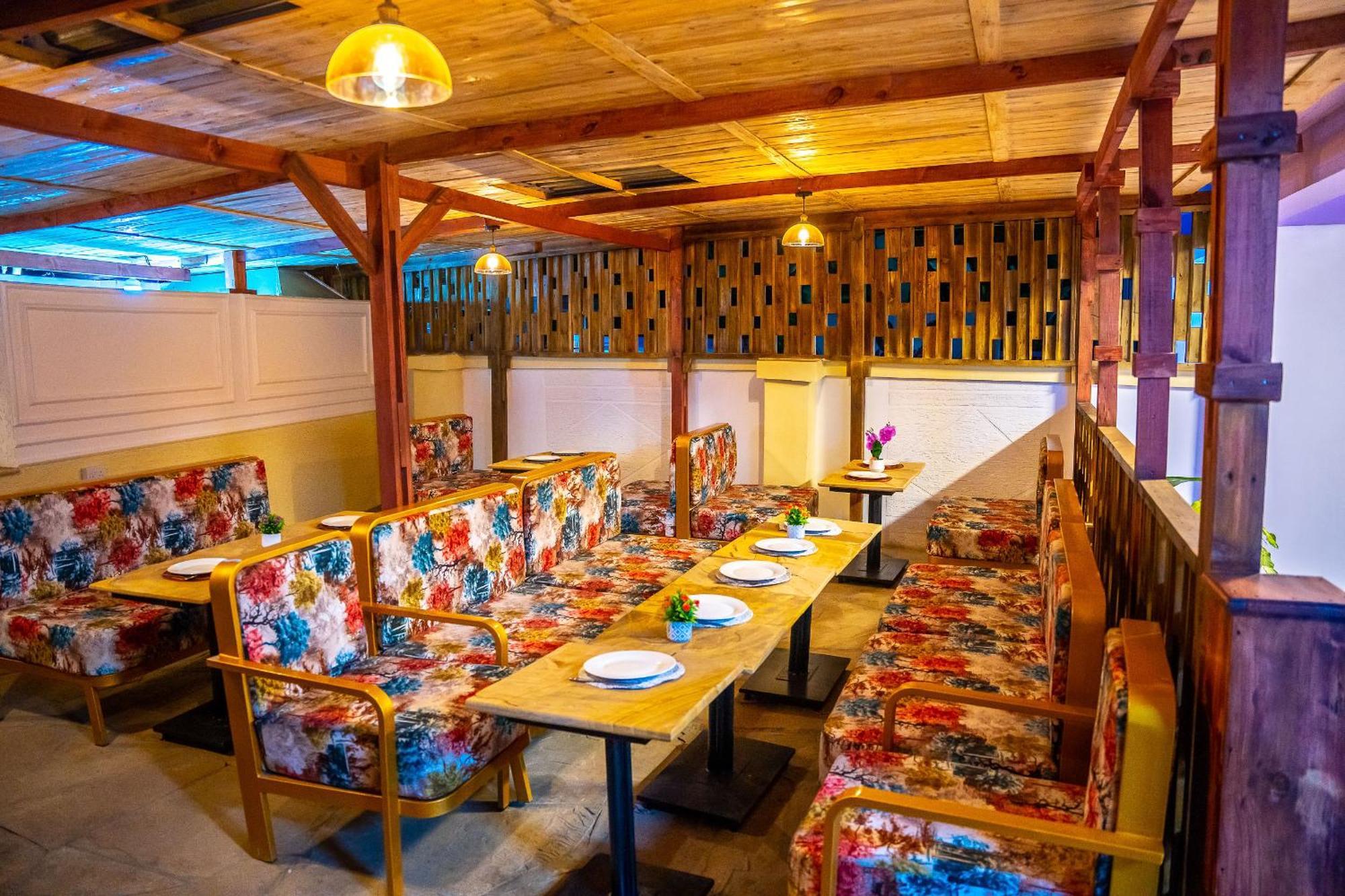 Divine Royal Residences Arusha Bagian luar foto