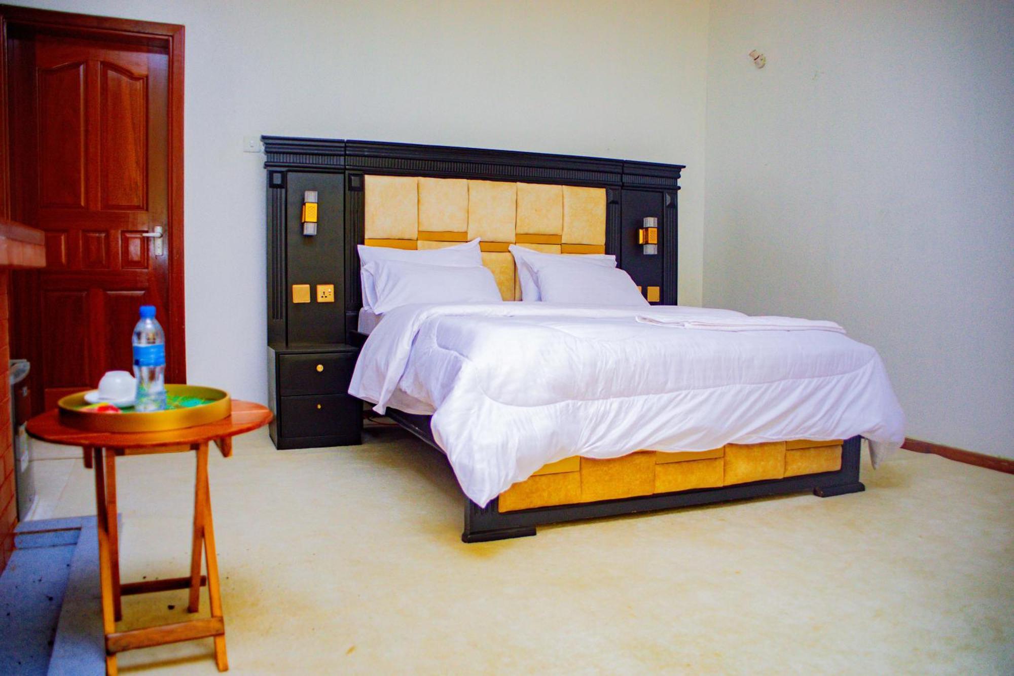 Divine Royal Residences Arusha Bagian luar foto