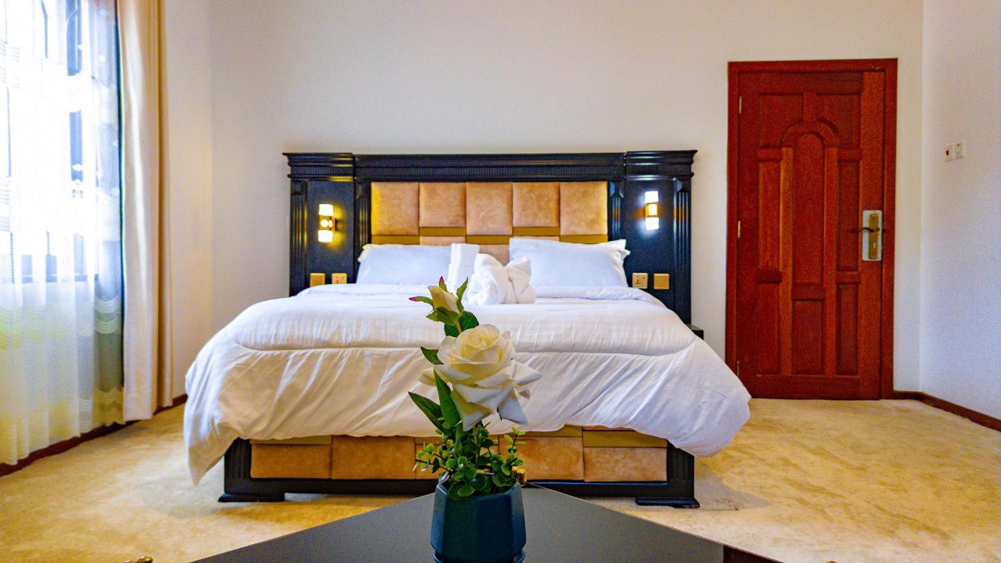 Divine Royal Residences Arusha Bagian luar foto